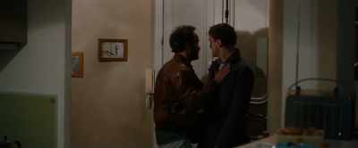 -Where were you? We were worried.
-Claire! What are you doing? - Transit