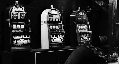 Where'd you come from handsome? - Sin City: A Dame to Kill For
