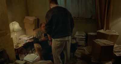 - Where'd you get that?
- Fell. From there. - Possum