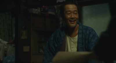 - Where's aki?
- She went to go shake her breasts. - Shoplifters