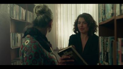 -Where's Bernoldus? -Well, hello to you too. - Dam
