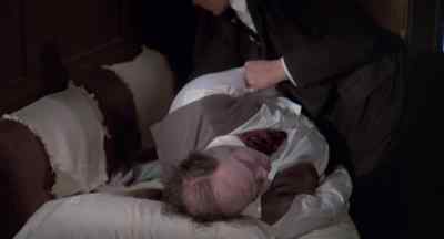 - Where's Deakin?
- Inside. Don't worry yourself. - Breakheart Pass