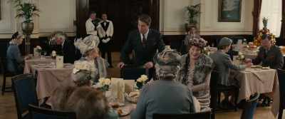 - Where's Florence?
- She's gone to powder her nose. - Florence Foster Jenkins