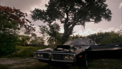 - WHERE'S HAMED?
- IN THE BACK WITH SAM. - Burn Notice