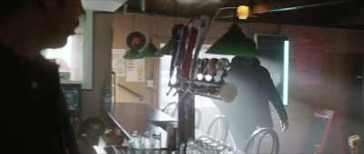 - Where's Mother?
[bartender speaking French] - Crisis