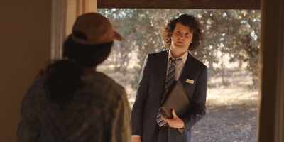 -Where's your mum, Hazel?
-She's not here. - A Sunburnt Christmas