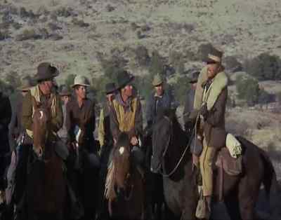 - Where's Ollie?
- He went to cover the pass. - Buck and the Preacher