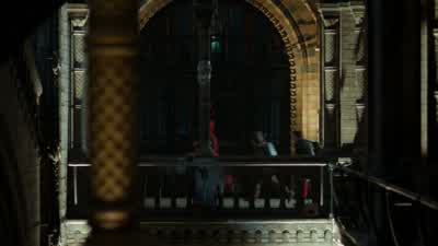 - Henry! Oh! - Where's Paddington? - I don't know. - Sh! I can hear something. - - That's just the p - Paddington