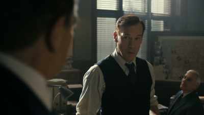 Where's Philippe? The gentleman
was in when I called round, - Maigret in Montmartre