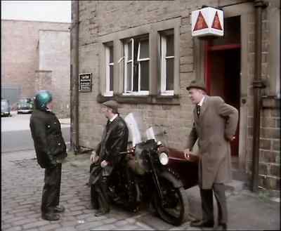 Where's the instruction book? - Last of the Summer Wine