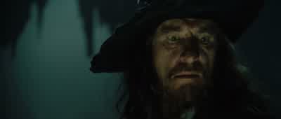 The medallion! - Pirates of the Caribbean: The Curse of the Black Pearl