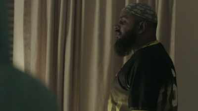-Where's his things?
-Nurse: Mr. Osman's - Trackers