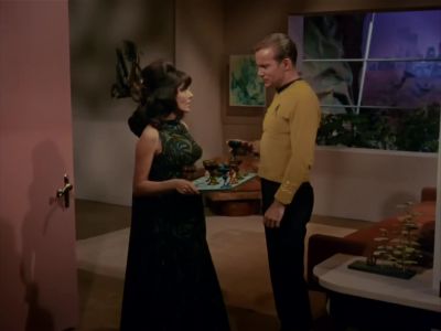 - Where's Tom?
- He went to town. - Star Trek