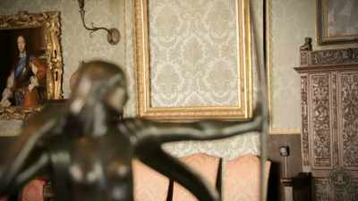 Whether a guard,
an insider, - History's Greatest Heists with Pierce Brosnan