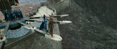 Whether or not the cable is attached, that is the question. - The Great Wall