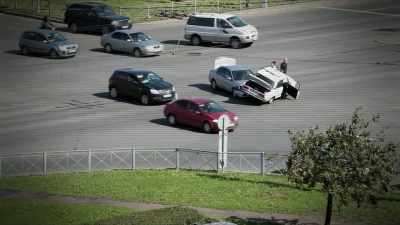 WHICH ISN'T REALLY CONSISTENT
WITH RECKLESS DRIVING. - Strange Evidence