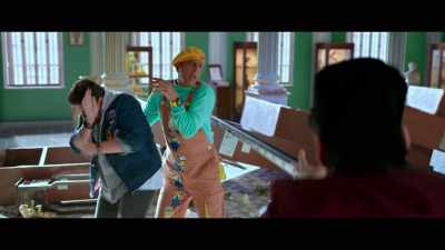 ...which has Kabir and
Gulabo's conversation - Total Dhamaal