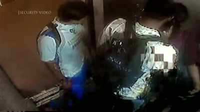 Which showed Justin
enter the garage, - Floribama Murders