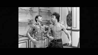 'While filming "Enter the Dragon",
Bruce films a camera test - The Final Game of Death