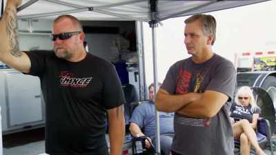 While I was trying
to fix the car, - Street Outlaws No Prep Kings Team Attack