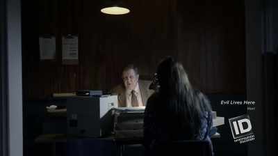 WHILE INTERVIEWING
JOAN'S DAUGHTER, JACKIE, - The Lake Erie Murders