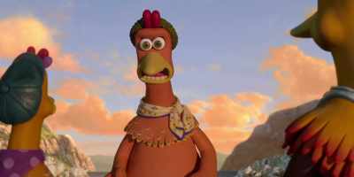 While Tweedy is busy
with her guest outside, - Chicken Run: Dawn of the Nugget