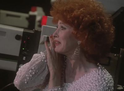 [Whimpers]
Billy Bob! - Miami Vice