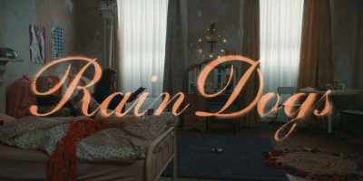 - ♪ (WHIMSICAL MUSIC PLAYING) ♪
- (LINE TRILLING) - Rain Dogs