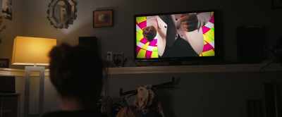 [whimsical TV theme playing]
[TV audience cheering] - Discontinued