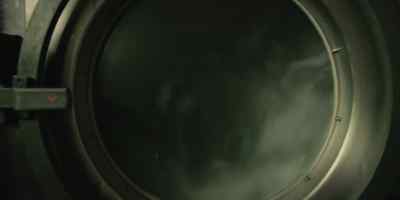 (Whir of washing machine) - Gangs of London