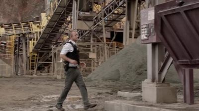 (whirring increases) - Hawaii Five-0