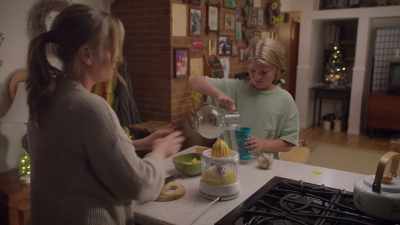 (whirring) - 12 Desperate Hours
