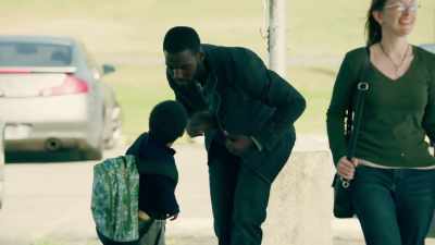 ( whispering )
Blue, Blue, Blue!
Hey, come here, buddy. - Queen Sugar