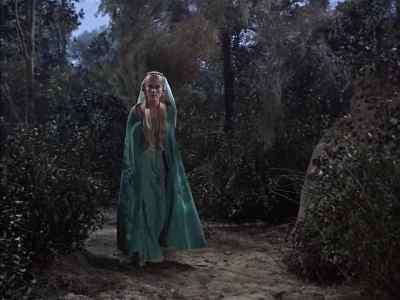 [ Whispering ]
Guinevere. - The Time Tunnel