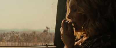 [whispering] Hello. - Texas Chainsaw Massacre
