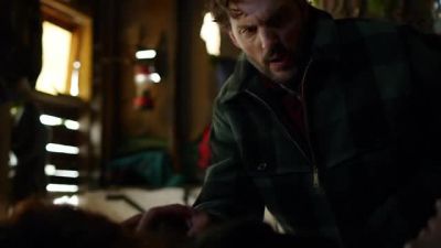 (WHISPERING) If she goes
for my throat, shoot her. - Grimm