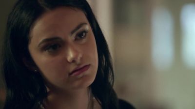 [whispering] Okay? - Riverdale