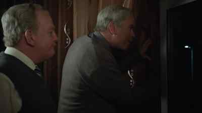 WHISPERING: Roond the back. 'Mon. - Still Game
