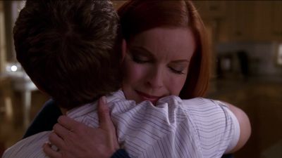 (whispering) THANK YOU
FOR TELLING ME THIS. - Desperate Housewives