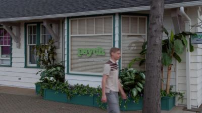 - [whispering]
YOU... - Psych