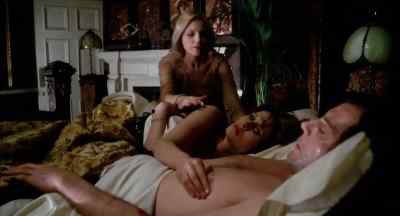 [Whispers]
Fran. Fran. It's day. - Vampyres