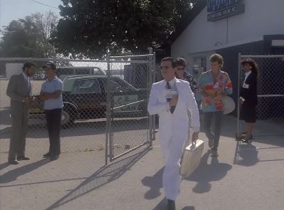 - [Whispers]
He's here.
- All set. - Miami Vice