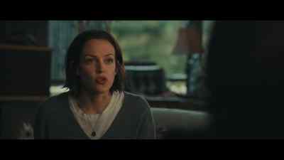 [whispers] I'm trying to help him
because he has nowhere to stay. - Under the Bridge