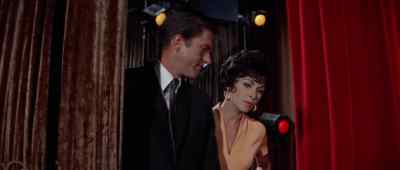 [Whispers]
It's not gonna work. - Bye Bye Birdie