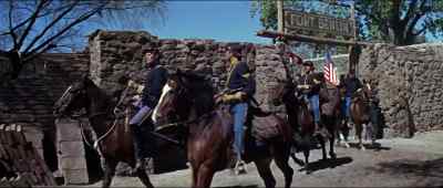 - Whistle me a tune, son.
- Yes, sir. - Major Dundee