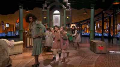 (whistle blows) - Annie Live!