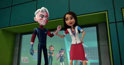 -[whistle tweets]
-[Murna] Win, Team Red! - Spy Kids: Mission Critical
