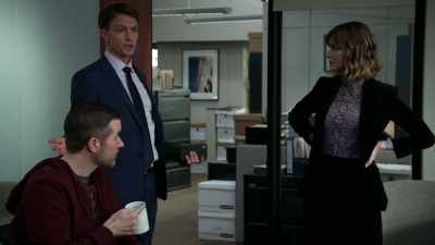 [ whistles ] Paul's waiting.
I'll be right back. - All Rise