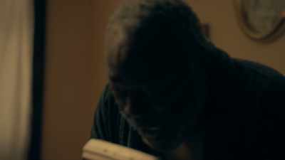 - White Plains police...
- What is that noise? - The Killing of Kenneth Chamberlain