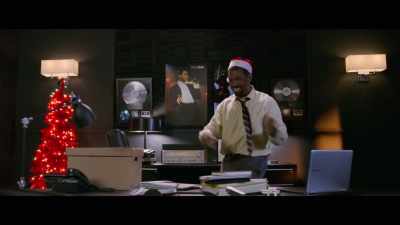 [Whitney Houston and Marshall]
♪ And heaven and nature sing! ♪ - Holiday Rush